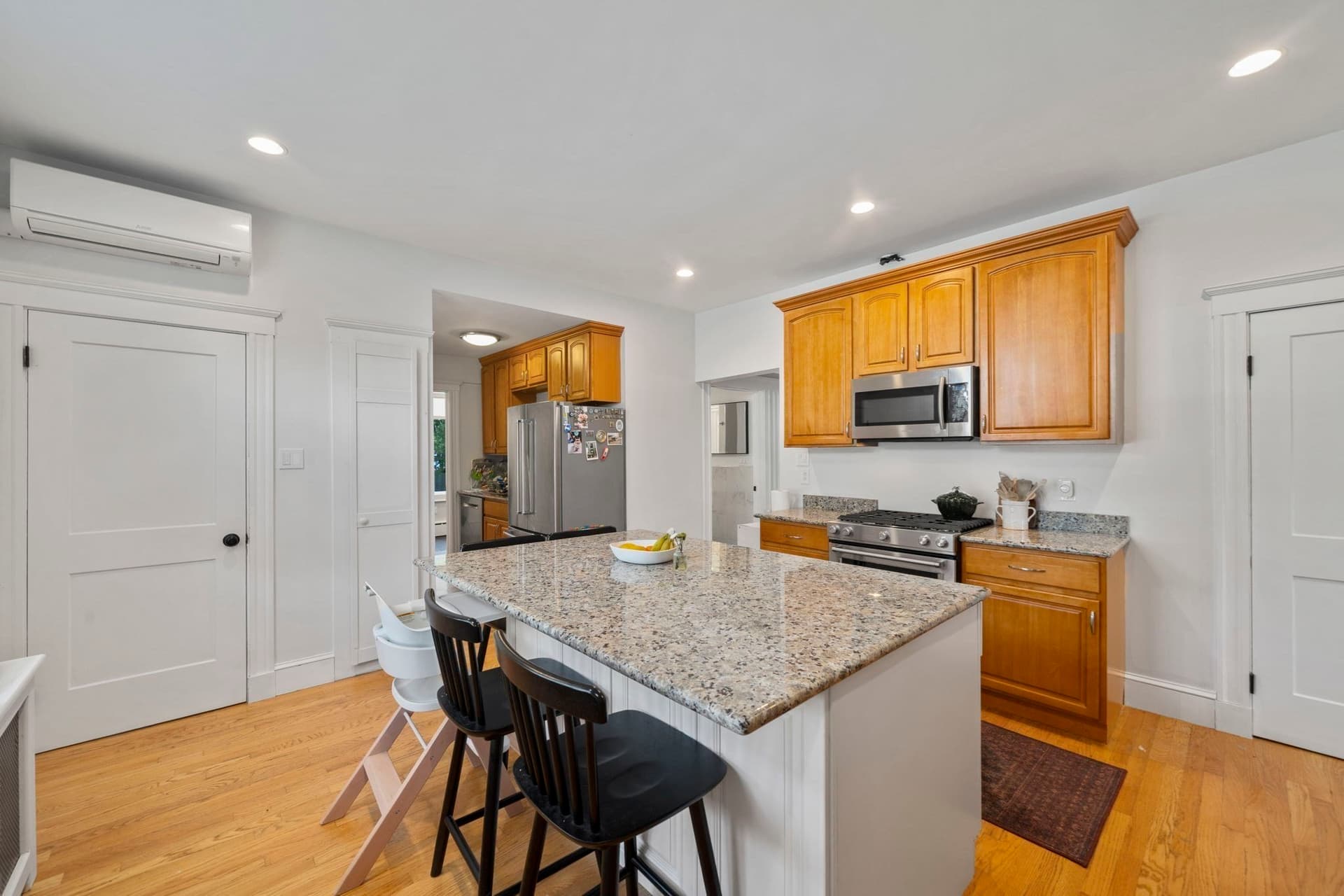Attached (Townhouse/Rowhouse/Duplex) at 44 Wellsmere # 1, Boston MA 02131, photo 6 of 20