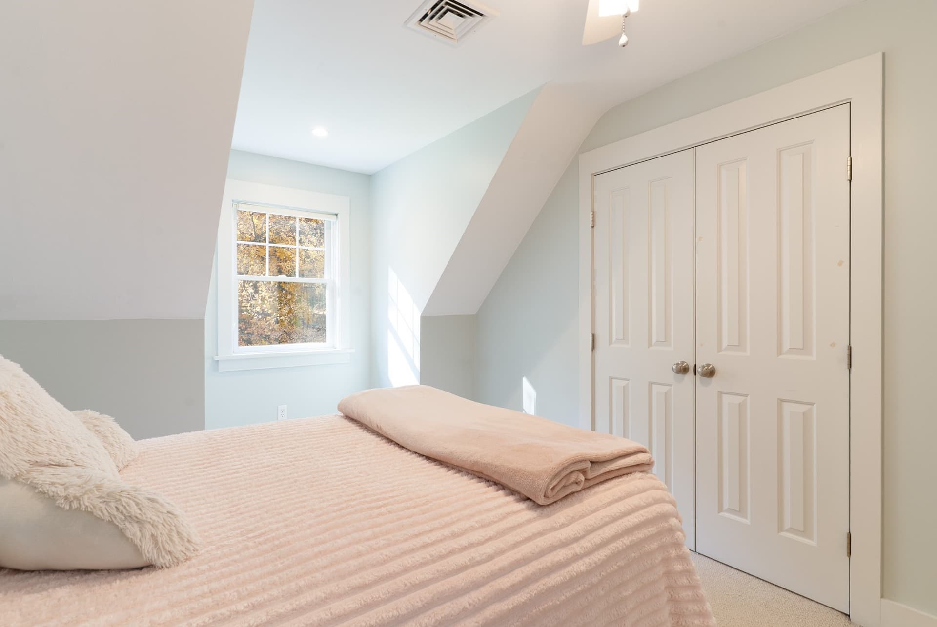 Single Family Residence at 104 Town Farm Rd, Brookfield MA 01506, photo 27 of 41