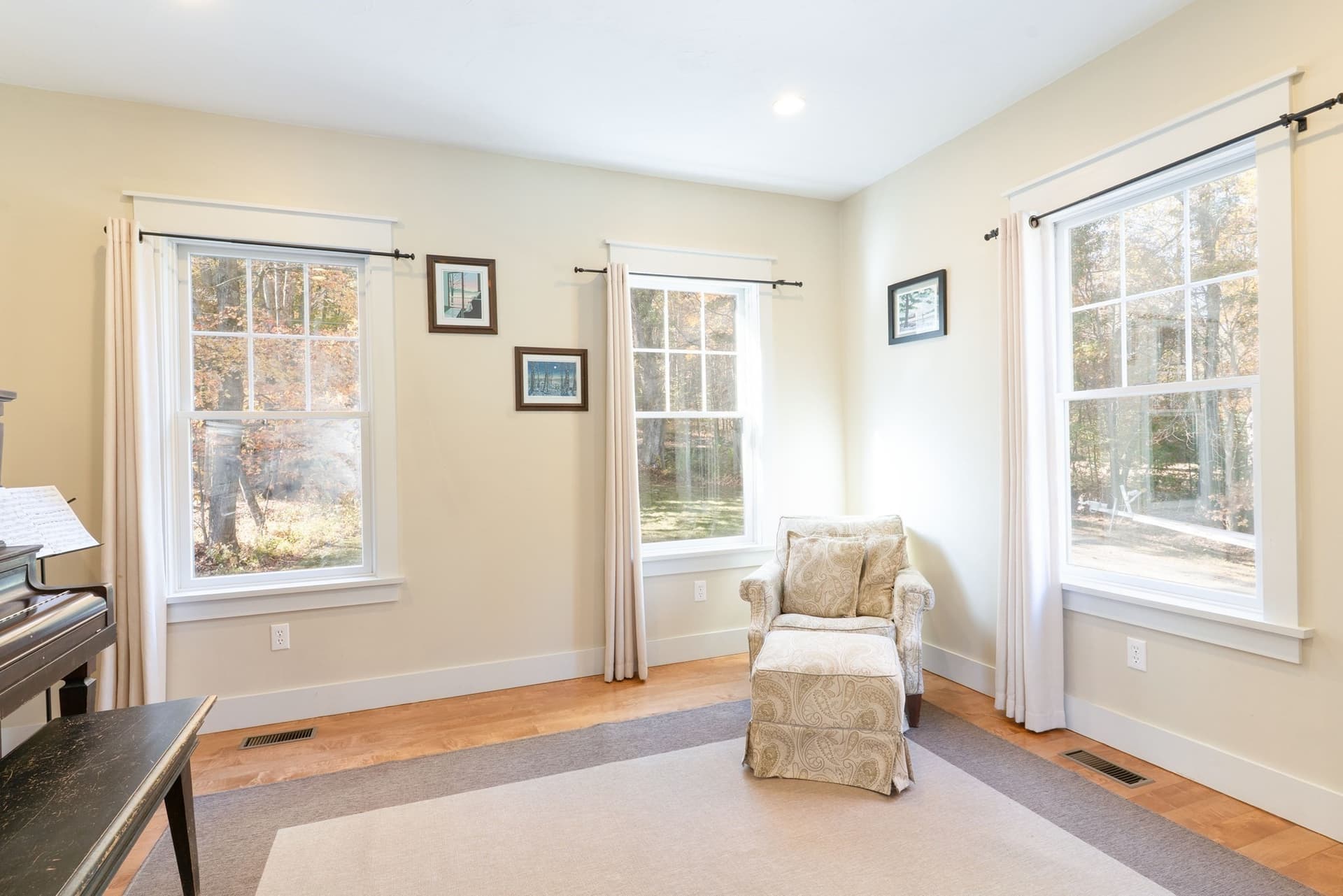 Single Family Residence at 104 Town Farm Rd, Brookfield MA 01506, photo 18 of 41