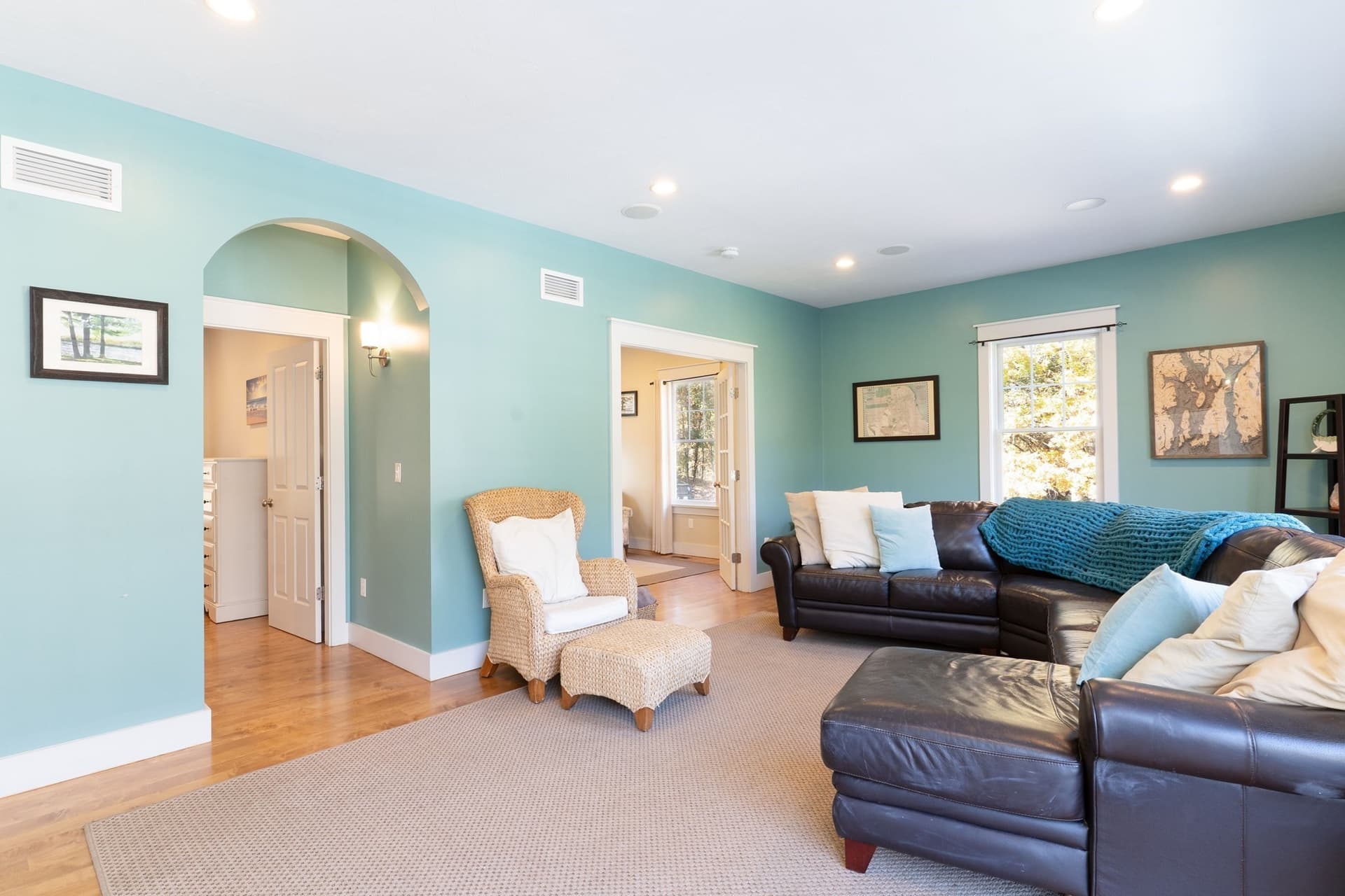 Single Family Residence at 104 Town Farm Rd, Brookfield MA 01506, photo 15 of 41