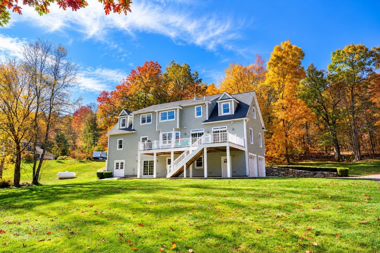 Single Family Residence at 104 Town Farm Rd, Brookfield MA 01506, photo 4 of 41