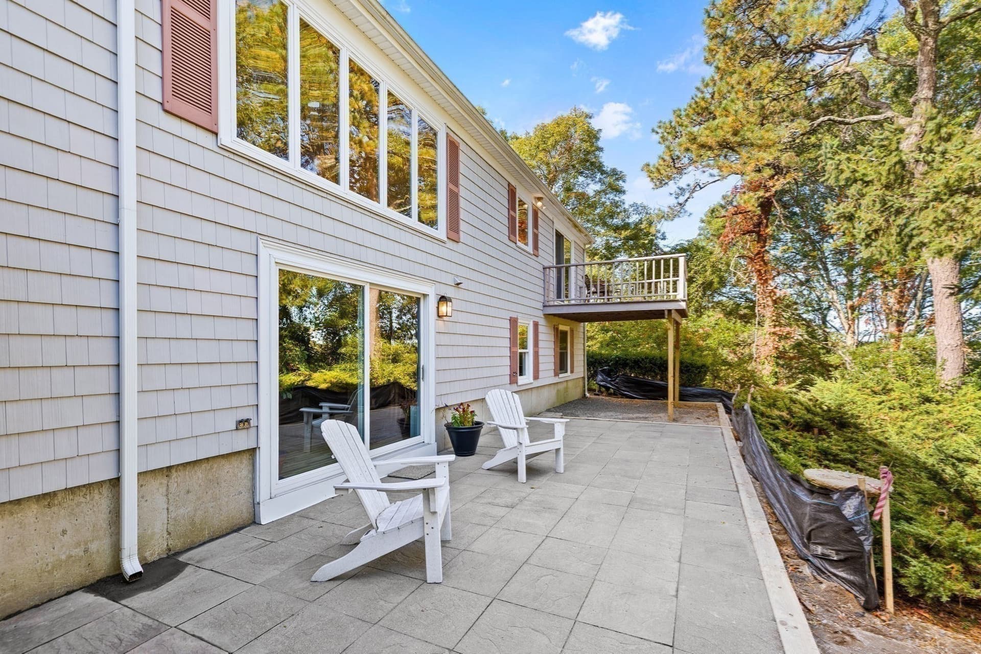 Single Family Residence at 120 Blue Rock Rd, Yarmouth MA 02664, photo 9 of 28