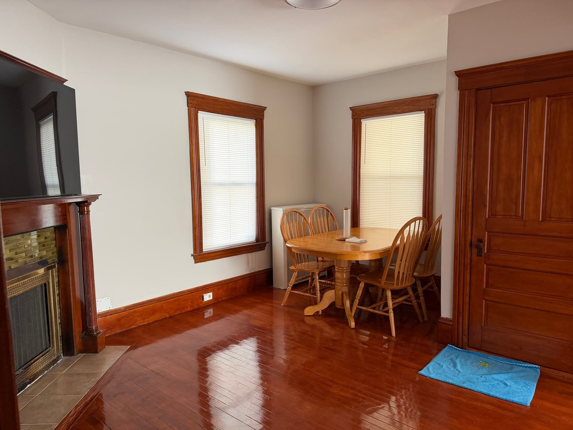 Single Family Residence at 9 Englewood Ave, Worcester MA 01603, photo 5 of 23