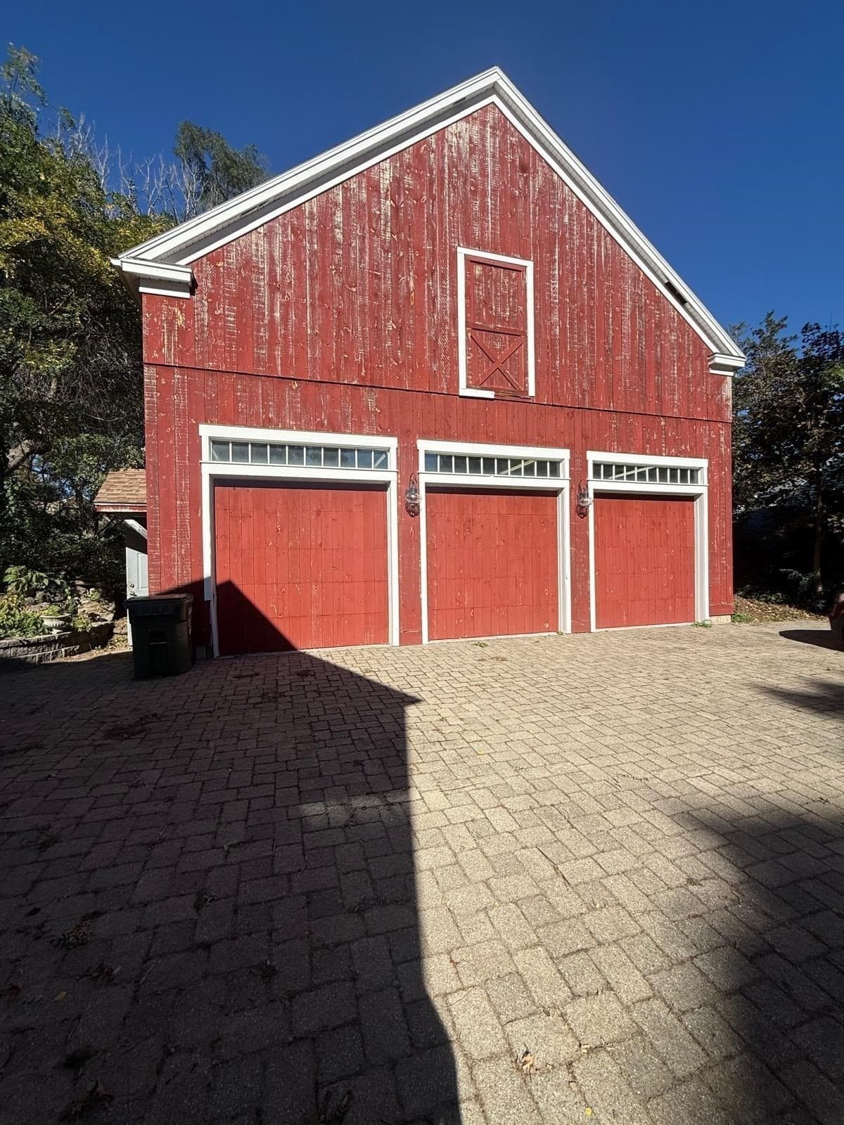 Single Family Residence at 9 & 9A Abigail Drive, Hudson MA 01749, photo 7 of 33