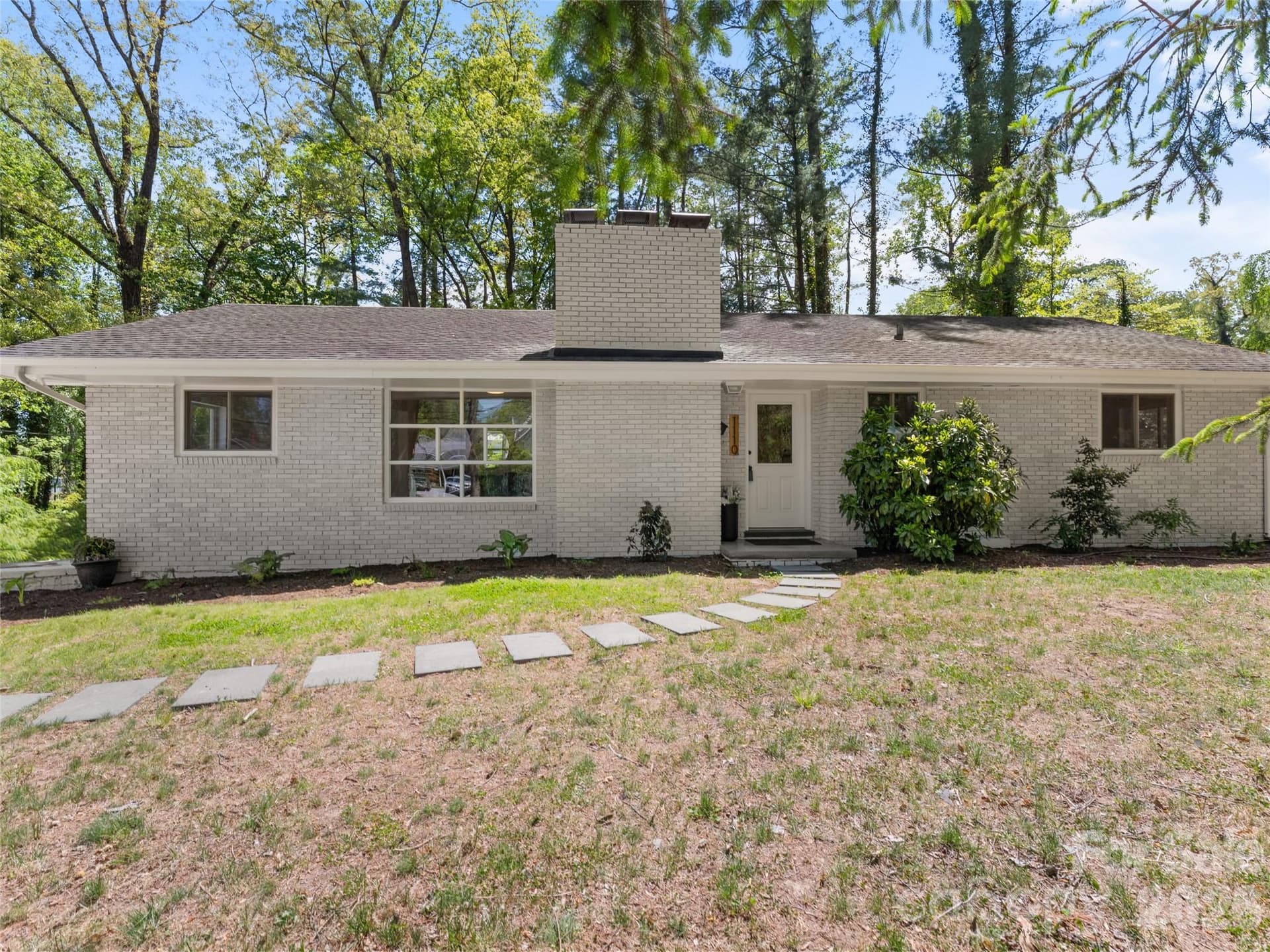 1110 3rd Avenue W