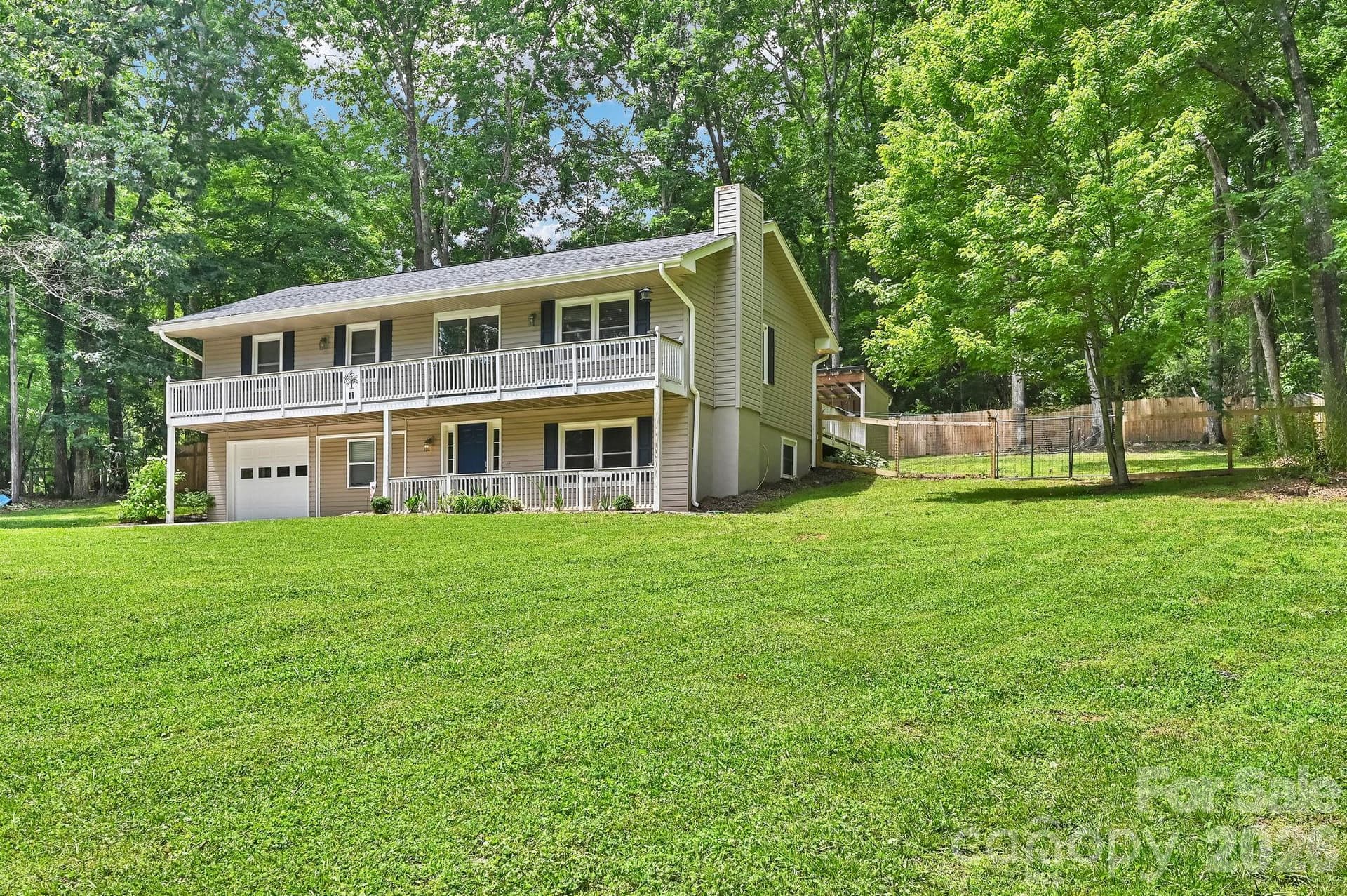 Single Family Residence at 11 Greenwood Acres Drive, Mills River, photo 2 of 40