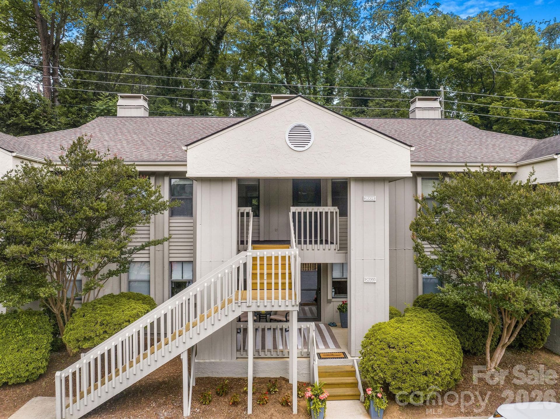 Condominium at 2604 Vineyard Boulevard, Asheville, photo 6 of 30