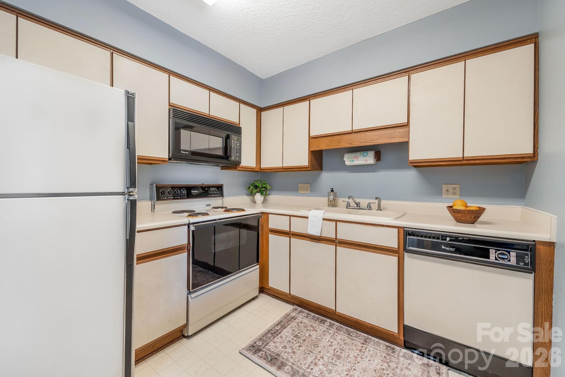 Kitchen - 2604 Vineyard Boulevard, Asheville