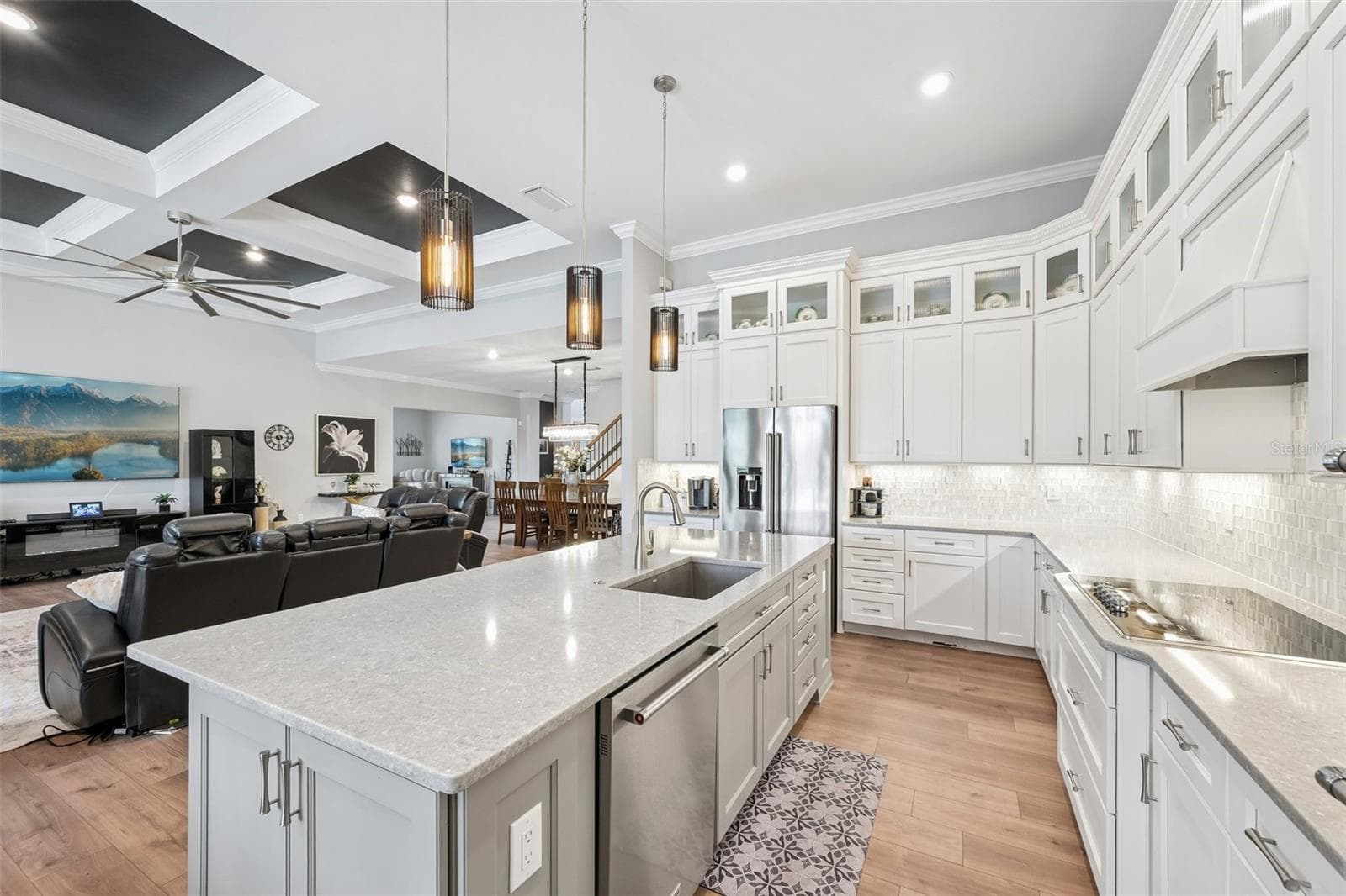 Single Family Residence at 13356 VERANDI ST, VENICE, photo 17 of 69
