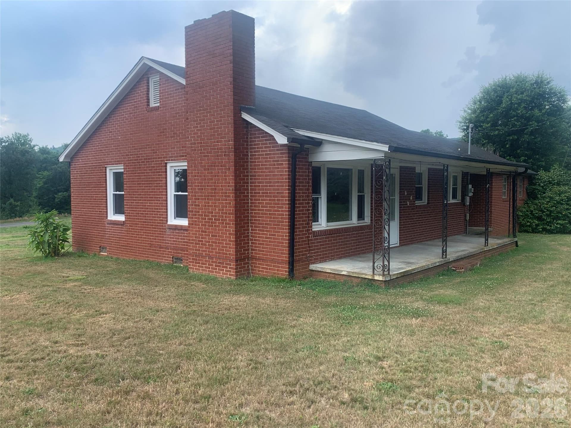 Single Family Residence at 6231 Nc 16 Highway N, Taylorsville