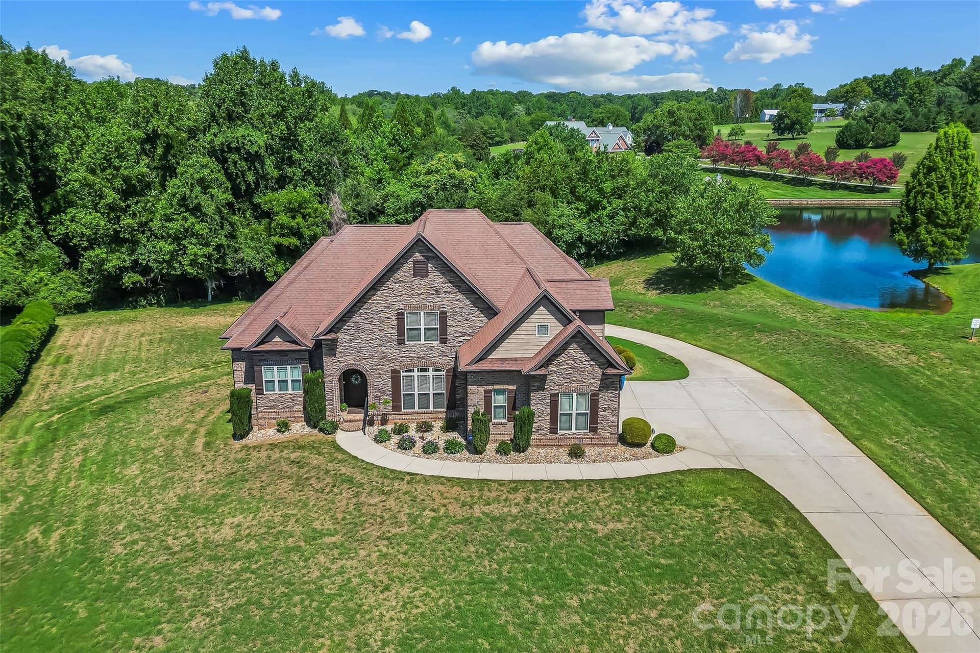 5895 Bakers Point