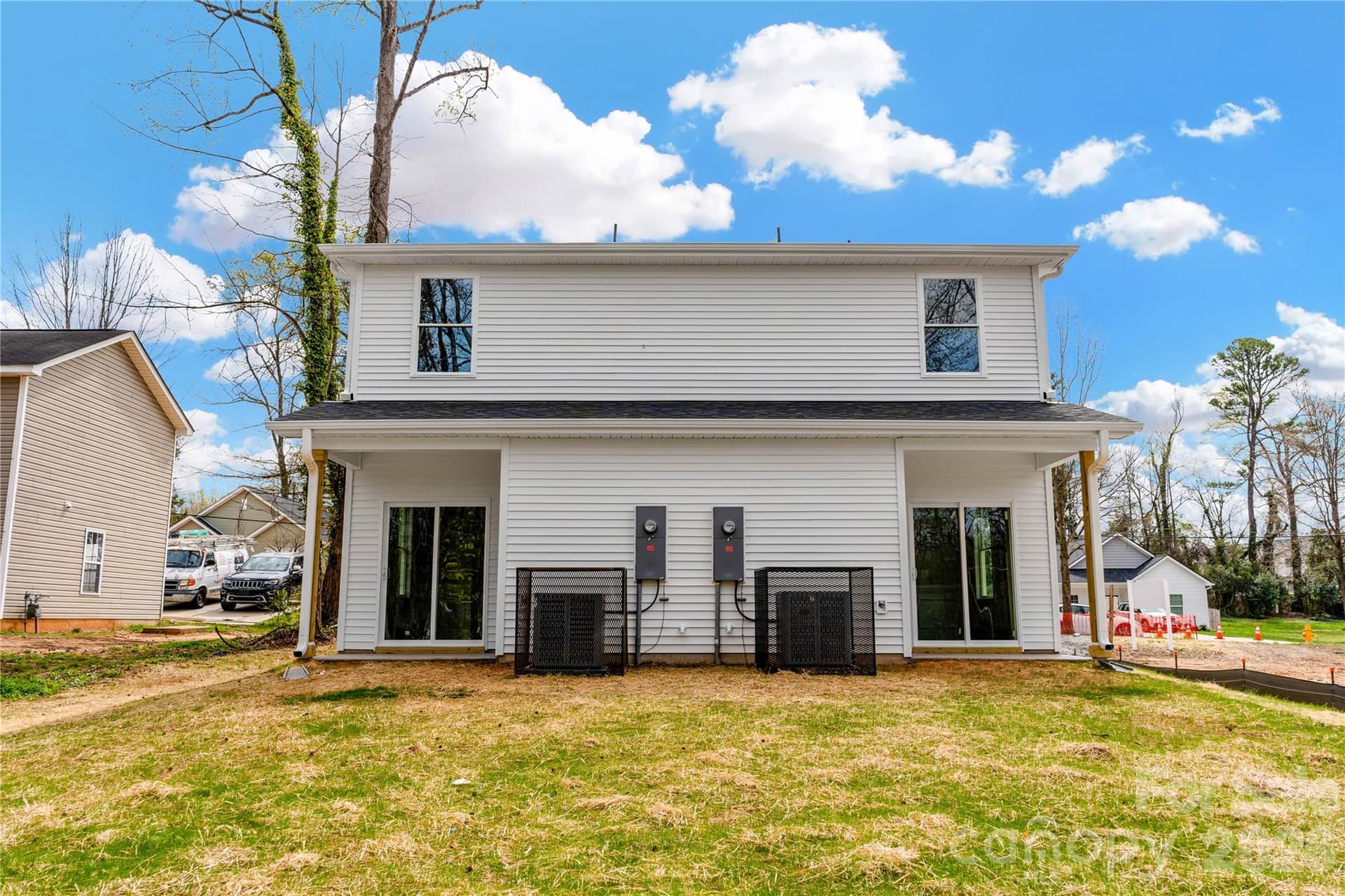 Photo without privacy fence - Wooden Privacy fence is installed for each unit - 452 Dawn Circle, Charlotte