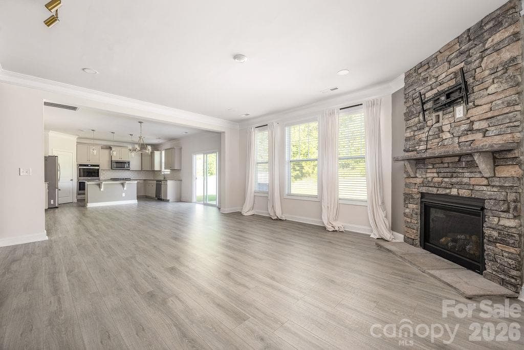 Single Family Residence at 108 Northstone Road, Mooresville, photo 19 of 45