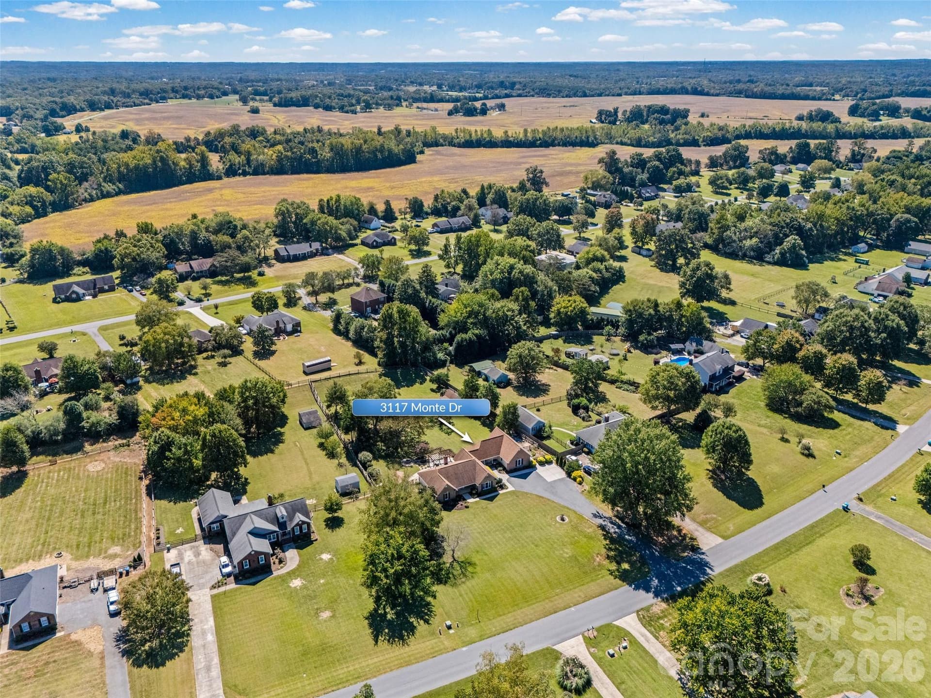 Large lot neighborhood - 3117 Monte Drive, Monroe