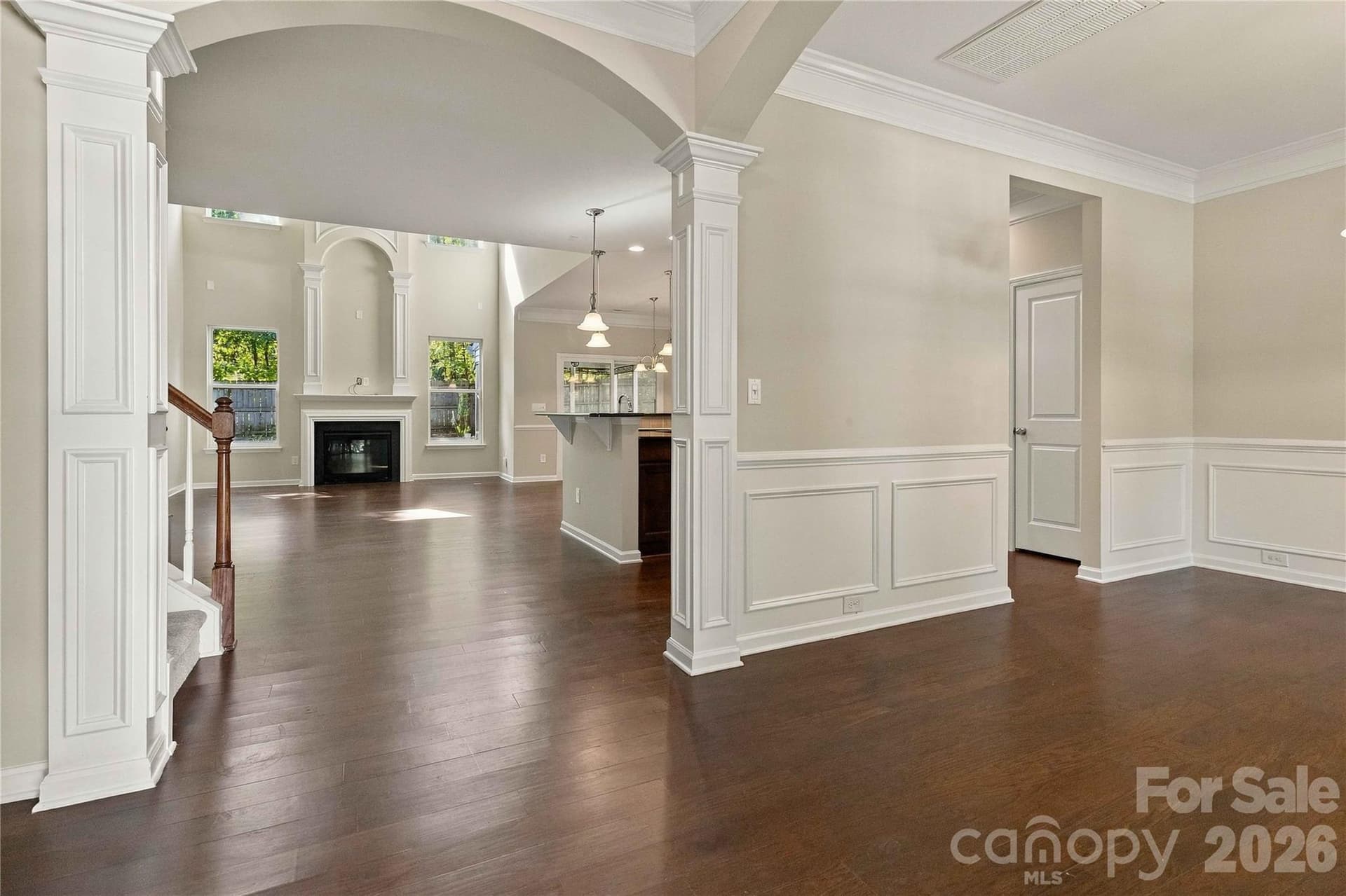 Single Family Residence at 724 Rawlings Place, Rock Hill, photo 2 of 37