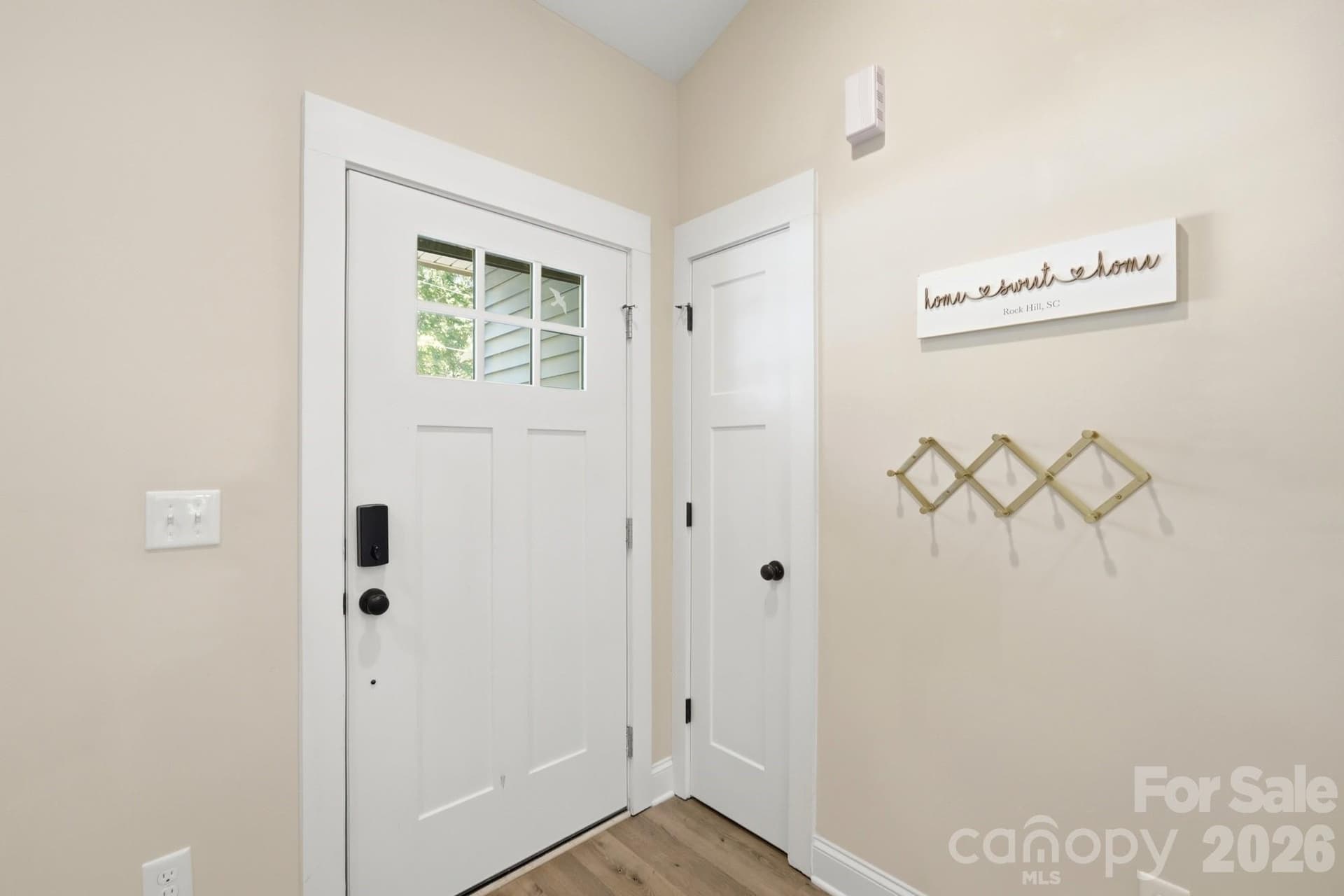 Single Family Residence at 1534 Hathaway Drive, Rock Hill, photo 6 of 47