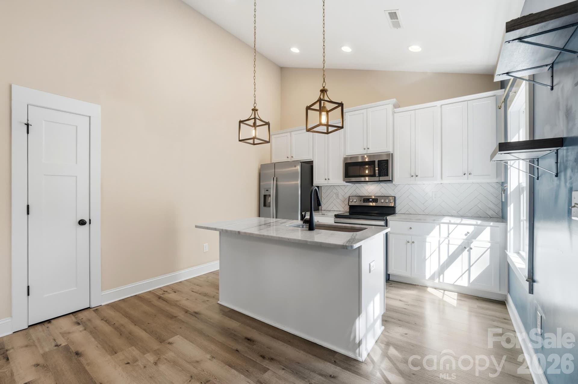 Single Family Residence at 1534 Hathaway Drive, Rock Hill, photo 17 of 47