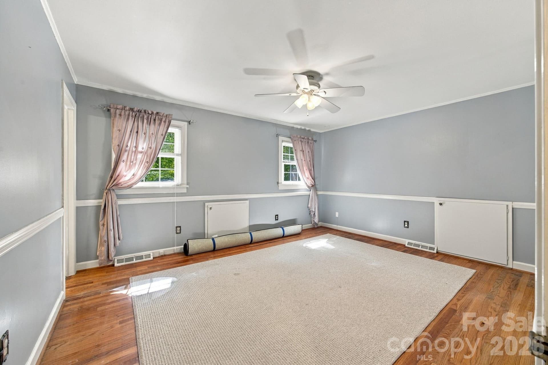 Single Family Residence at 227 Camelot Drive, Salisbury, photo 39 of 48