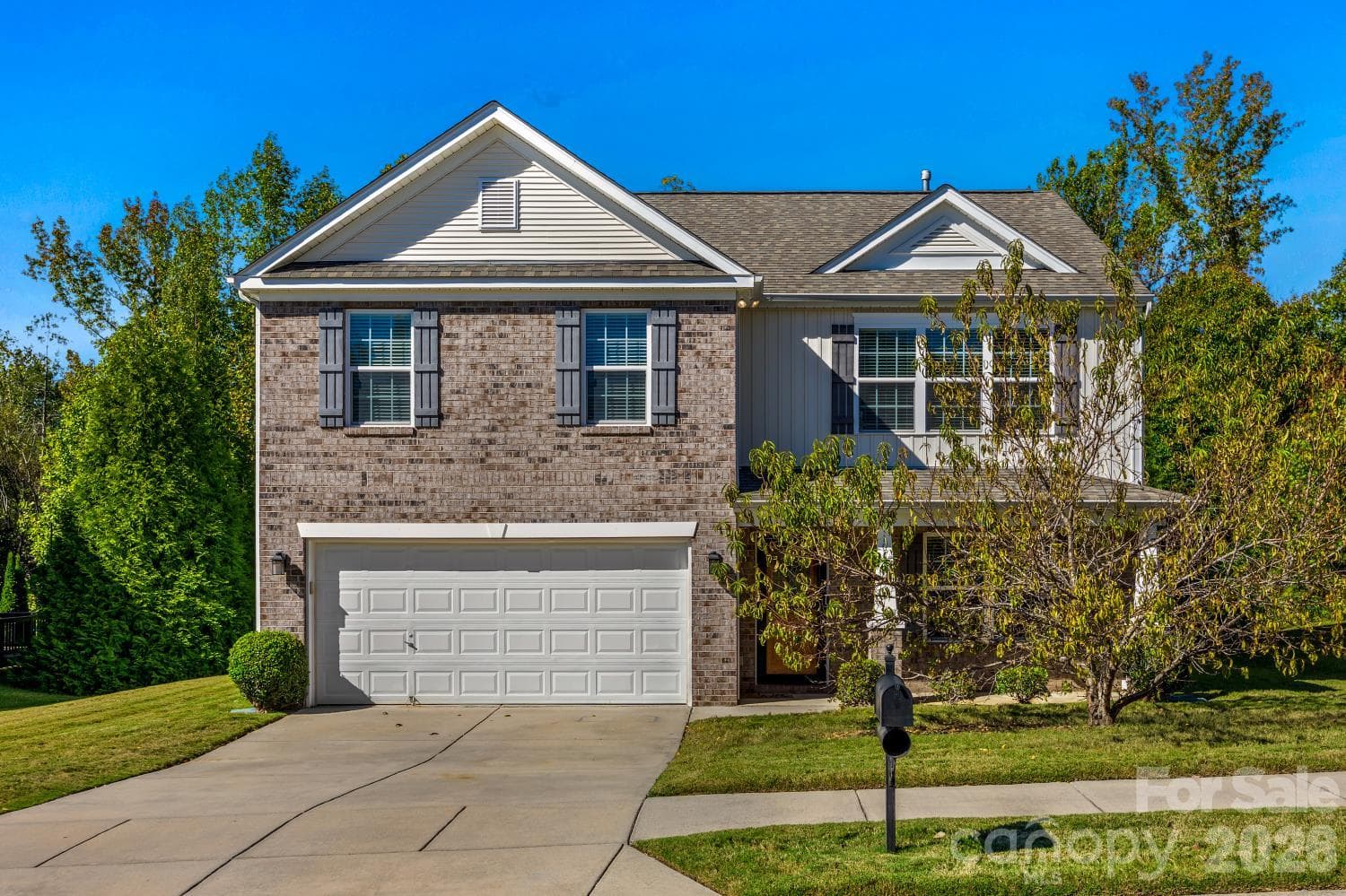 1012 Ellen Lane