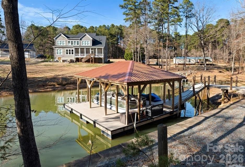 Single Family Residence at 541 Kemp Road, Mooresville, photo 10 of 12