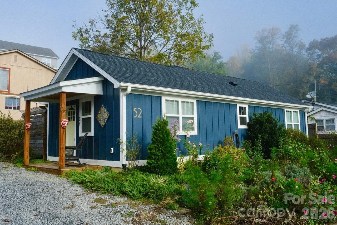 Single Family Residence at 52 North Lane, Brevard