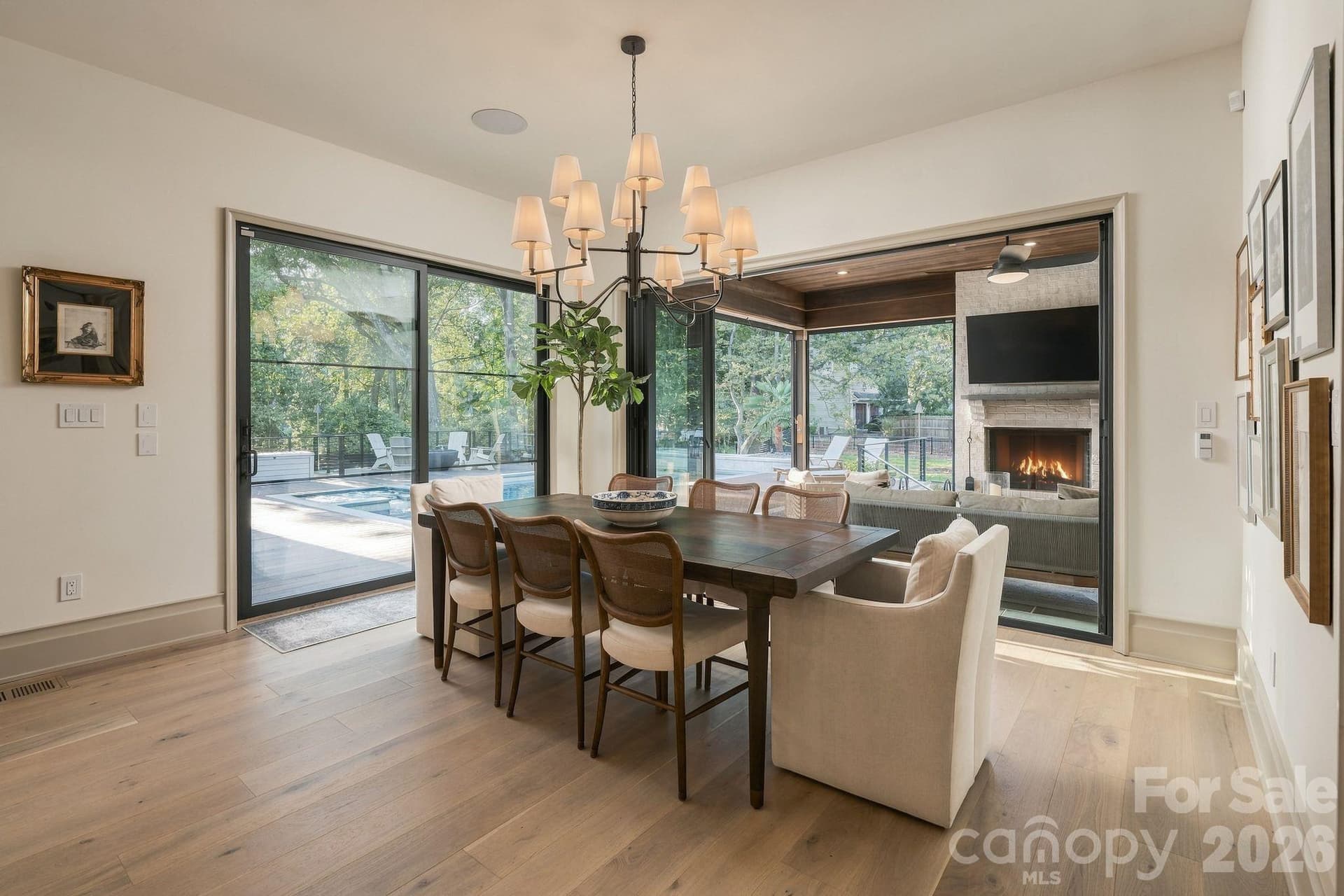 Single Family Residence at 900 Jefferson Drive, Charlotte, photo 14 of 48