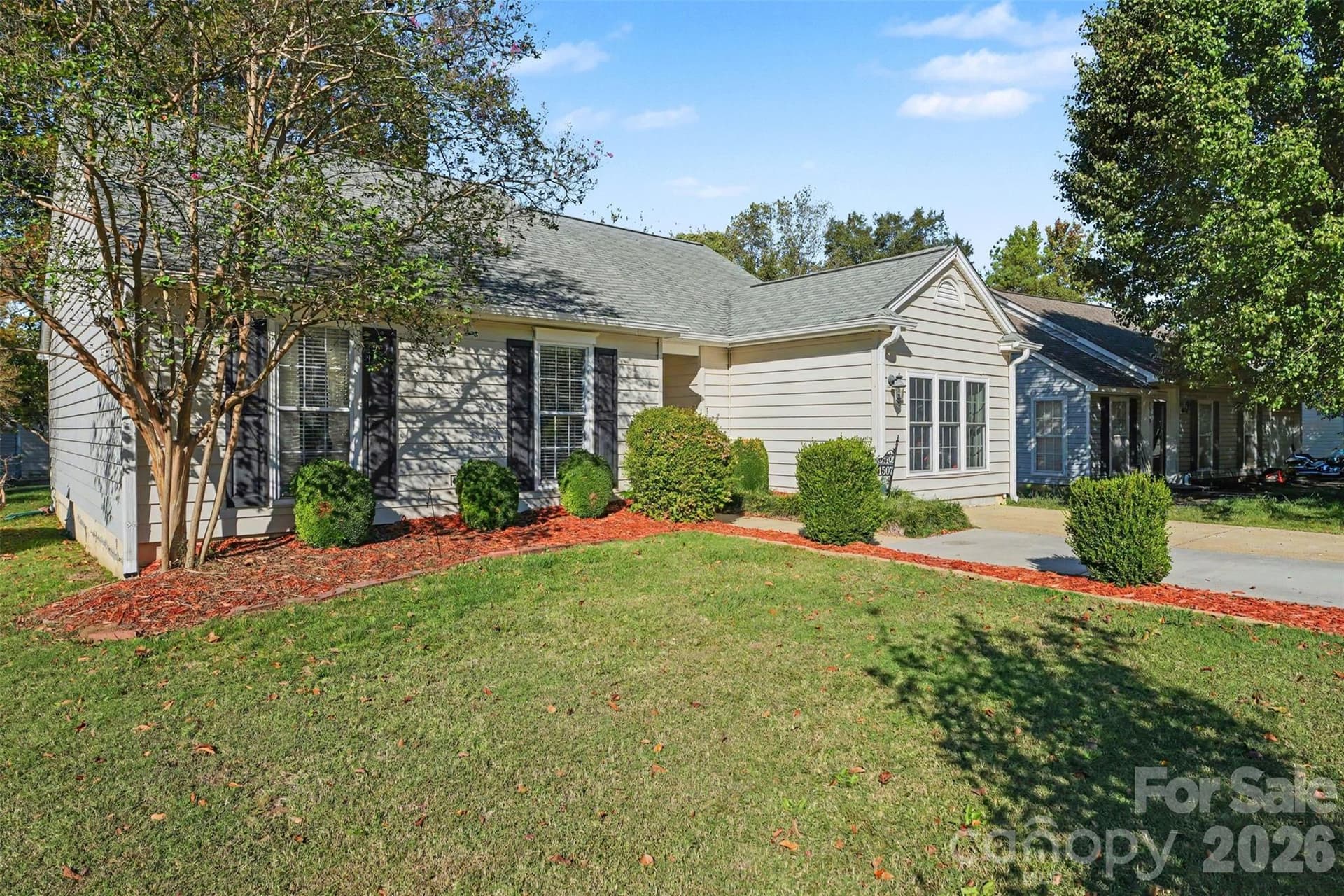 Single Family Residence at 1507 Crestdale Road, Rock Hill, photo 4 of 30