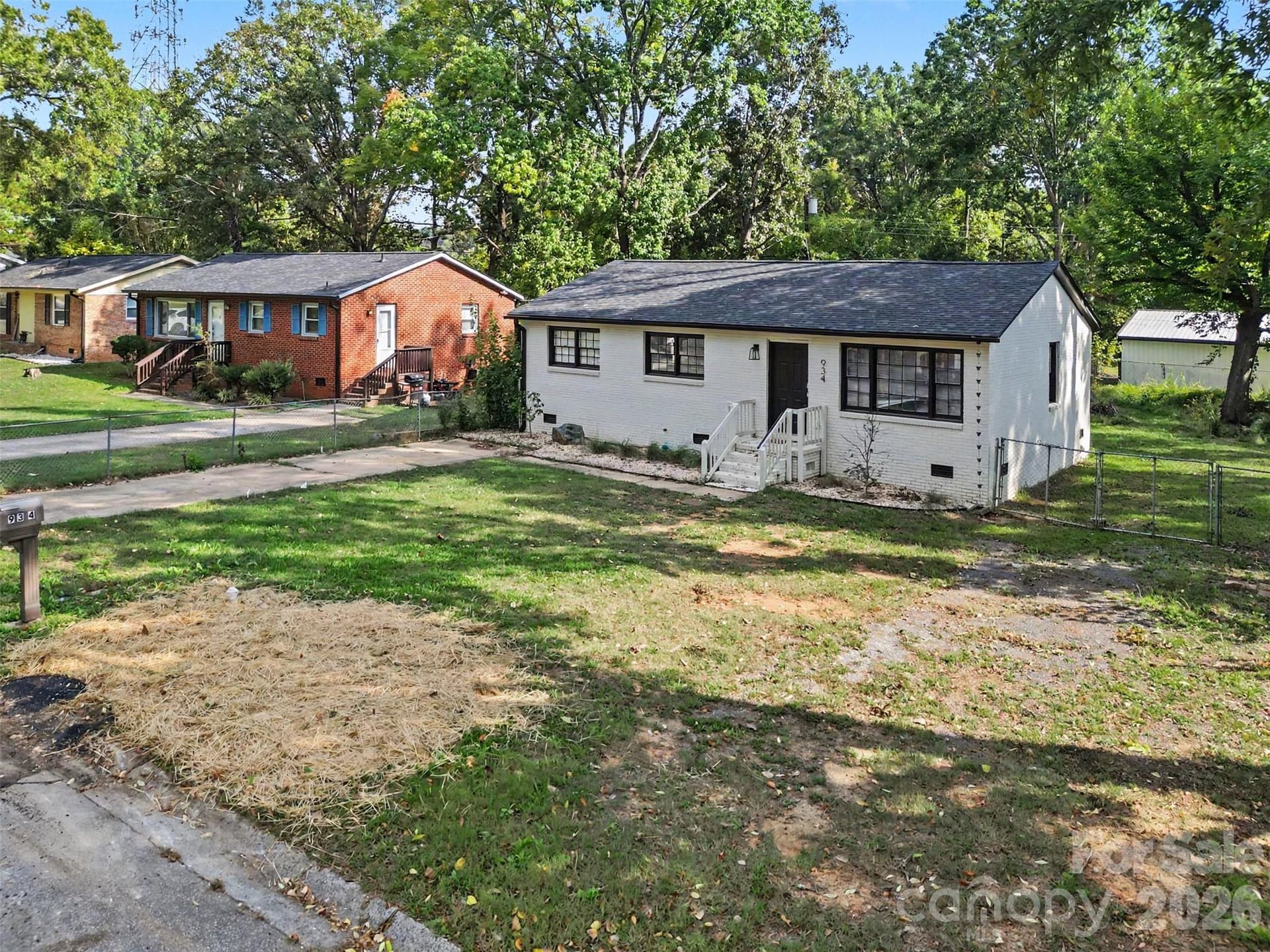 Single Family Residence at 934 Pebble Road, Rock Hill, photo 6 of 38
