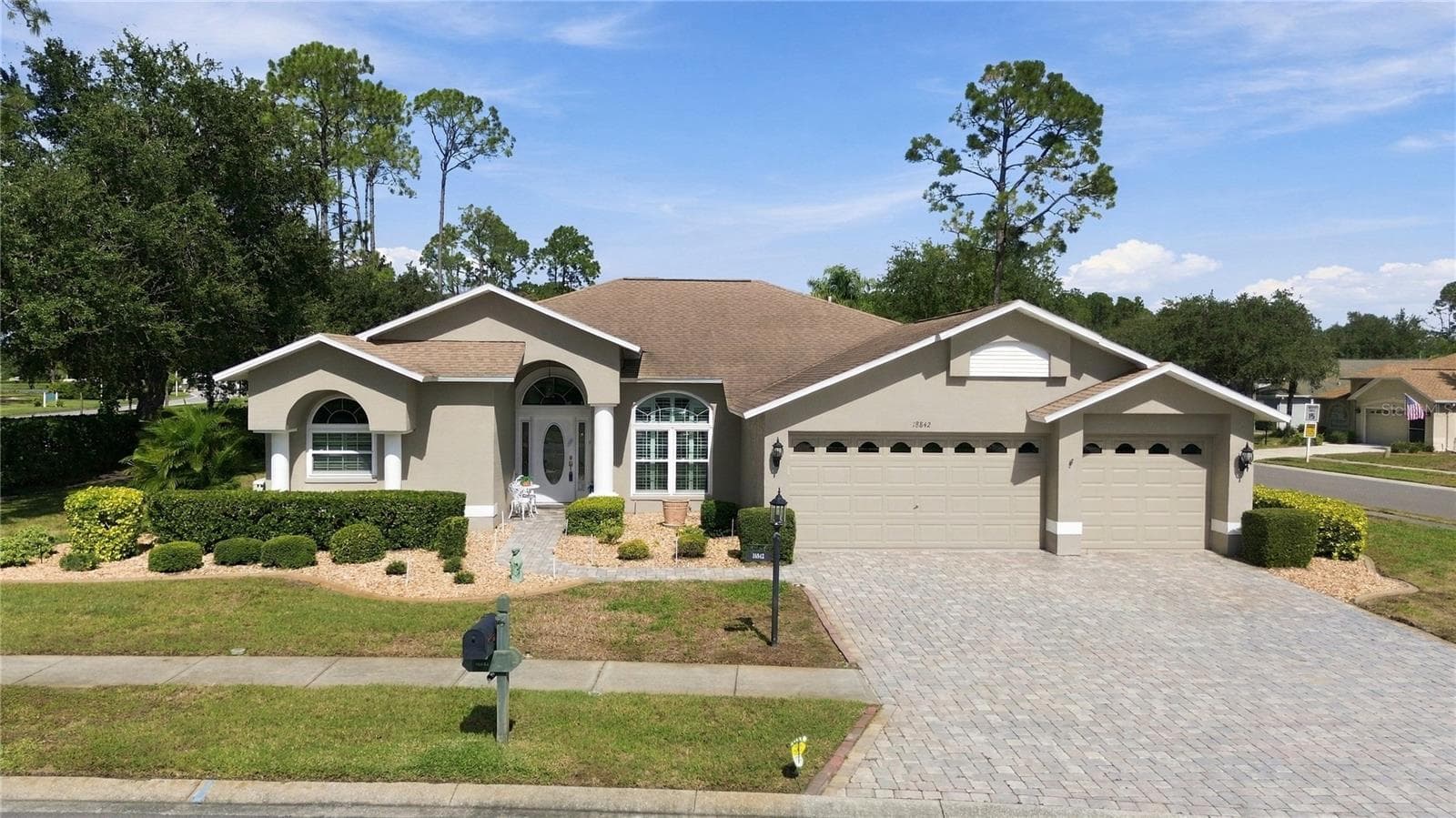 18842 FAIRWAY GREEN DR