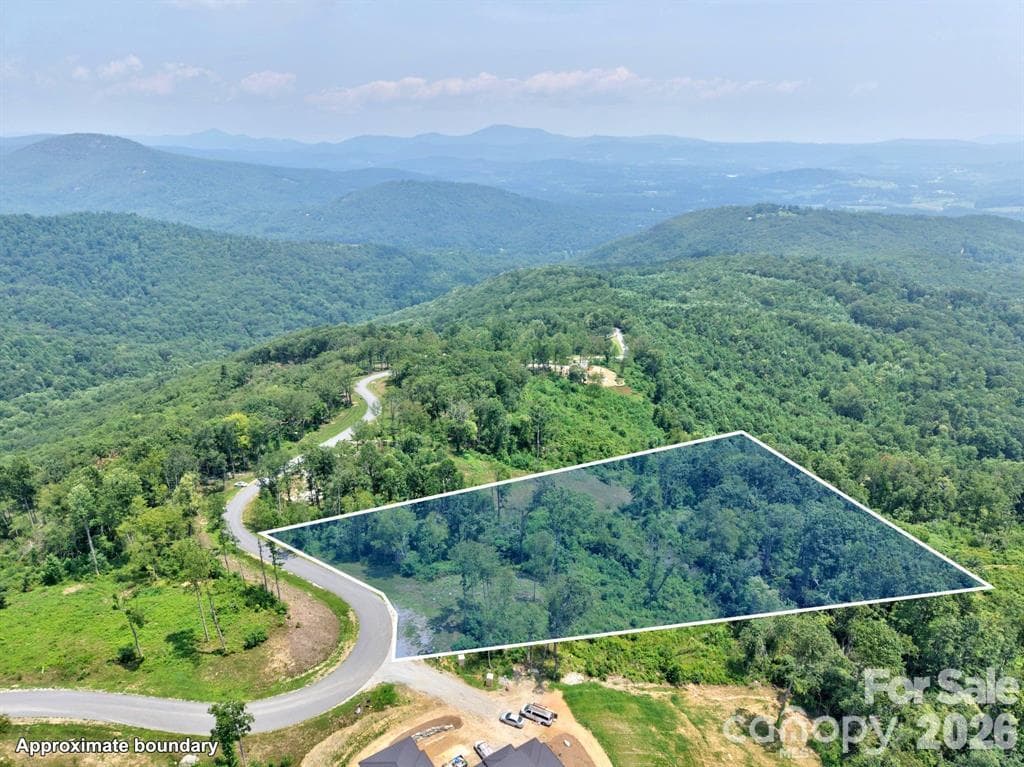 Lot at 0000 East Garden Trail, Hendersonville, photo 7 of 13