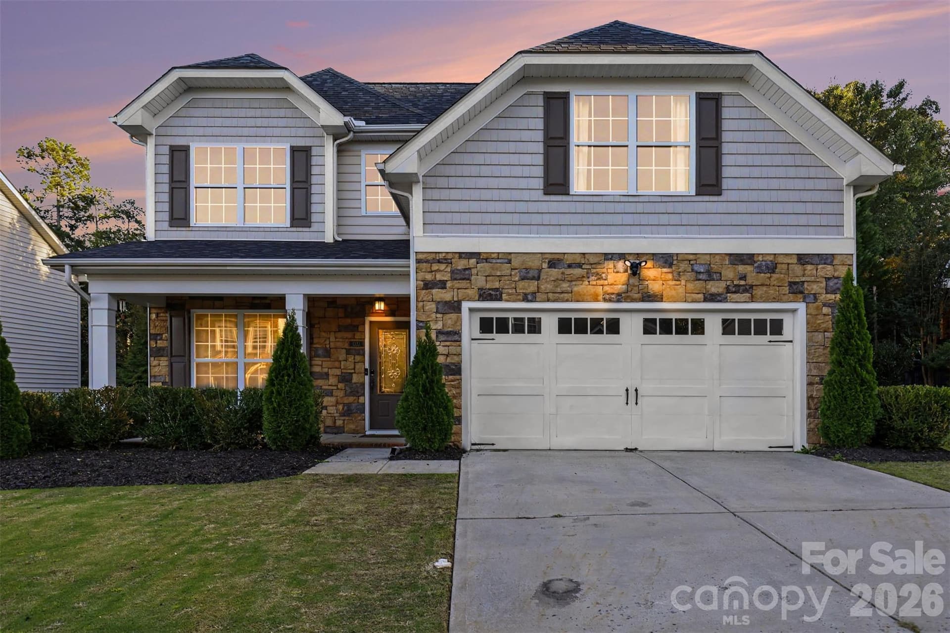 Single Family Residence at 1333 Secret Path Drive, Fort Mill, photo 2 of 49