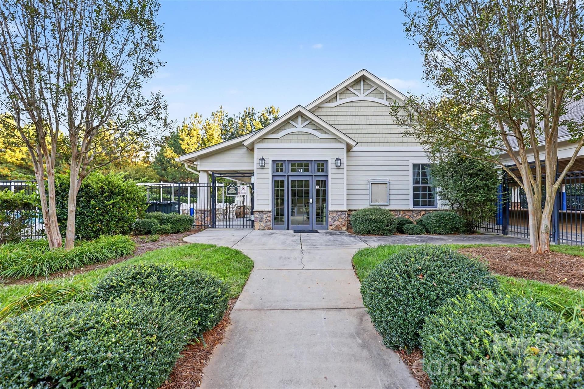 Single Family Residence at 1333 Secret Path Drive, Fort Mill, photo 44 of 49