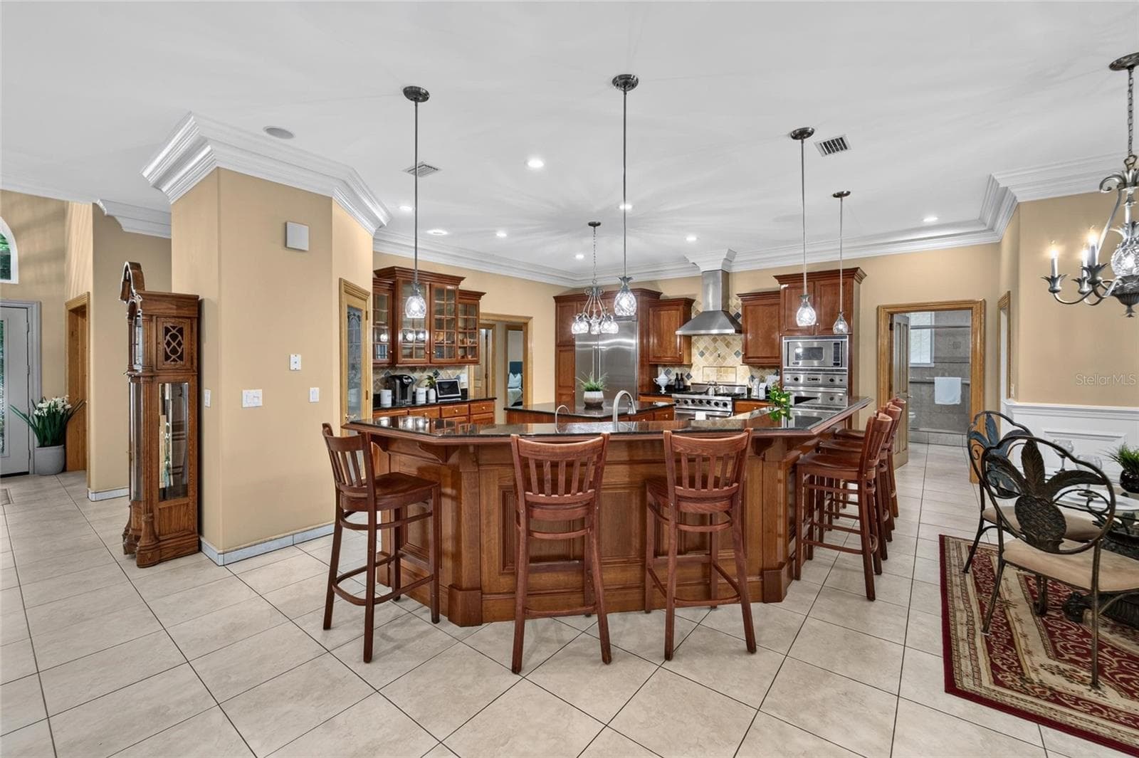 Single Family Residence at 1009 EMERALD CREEK DR, VALRICO, photo 15 of 87
