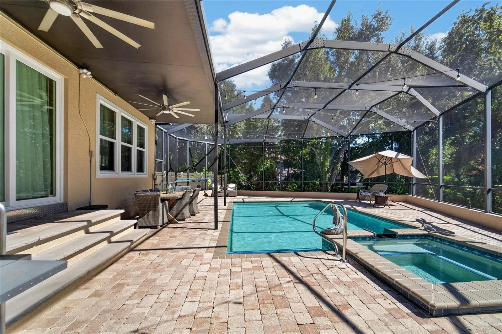 Single Family Residence at 1009 EMERALD CREEK DR, VALRICO, photo 53 of 87