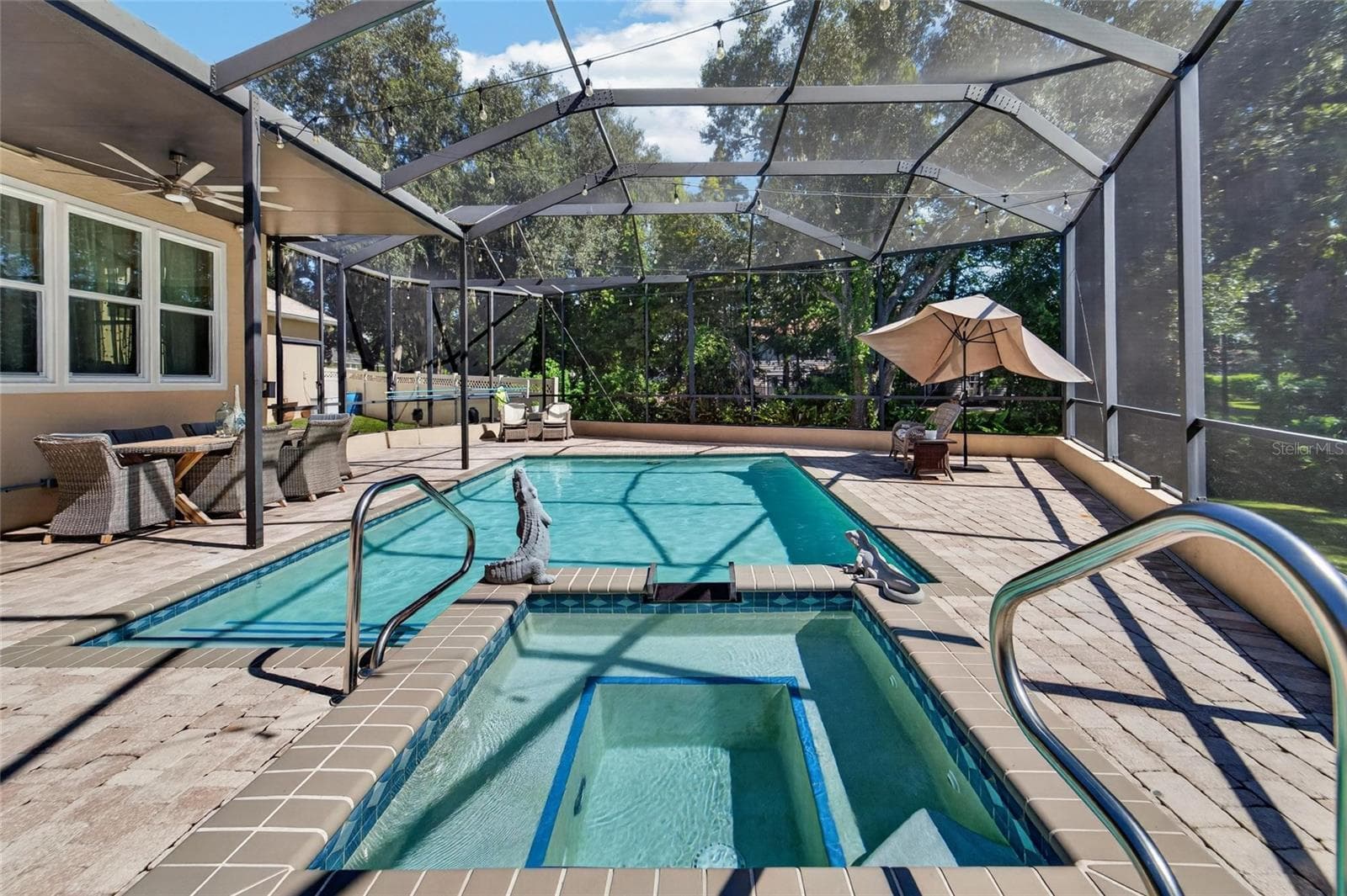 Single Family Residence at 1009 EMERALD CREEK DR, VALRICO, photo 56 of 87