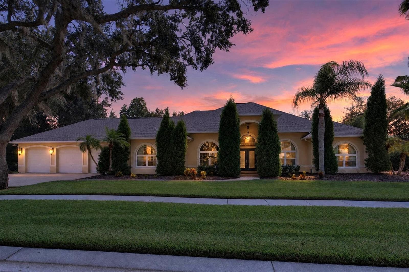 Single Family Residence at 1009 EMERALD CREEK DR, VALRICO, photo 70 of 87