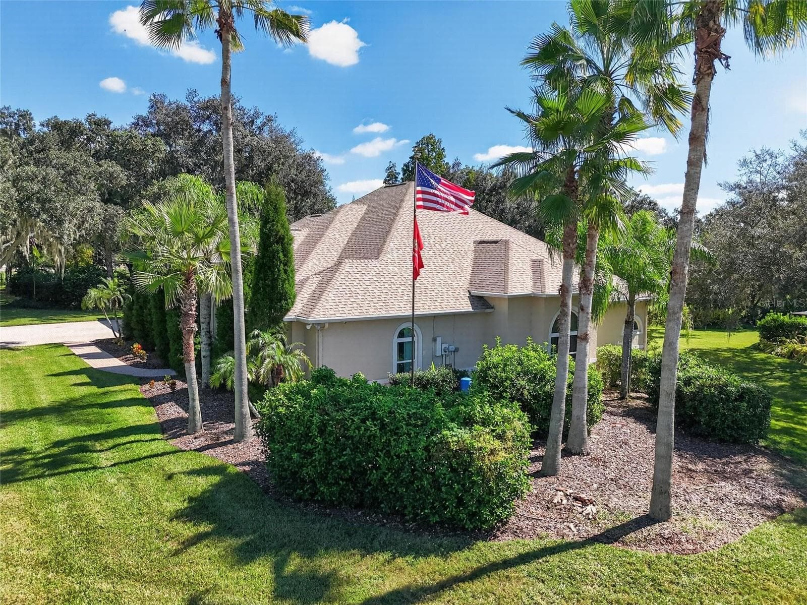 Single Family Residence at 1009 EMERALD CREEK DR, VALRICO, photo 75 of 87