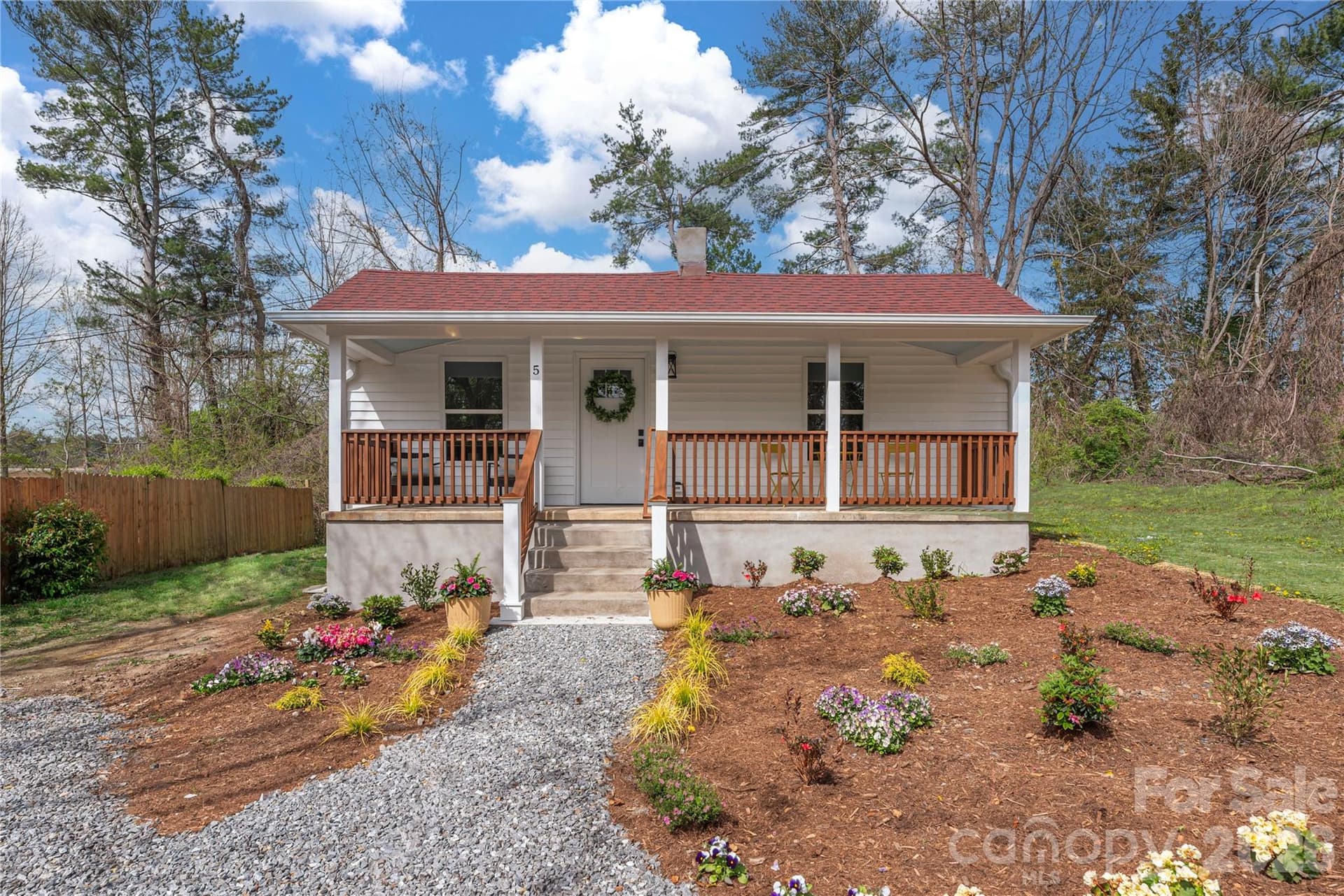 5 White Avenue
