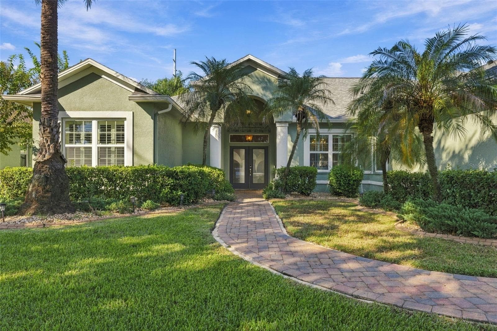 3916 VALRICO GROVE DR