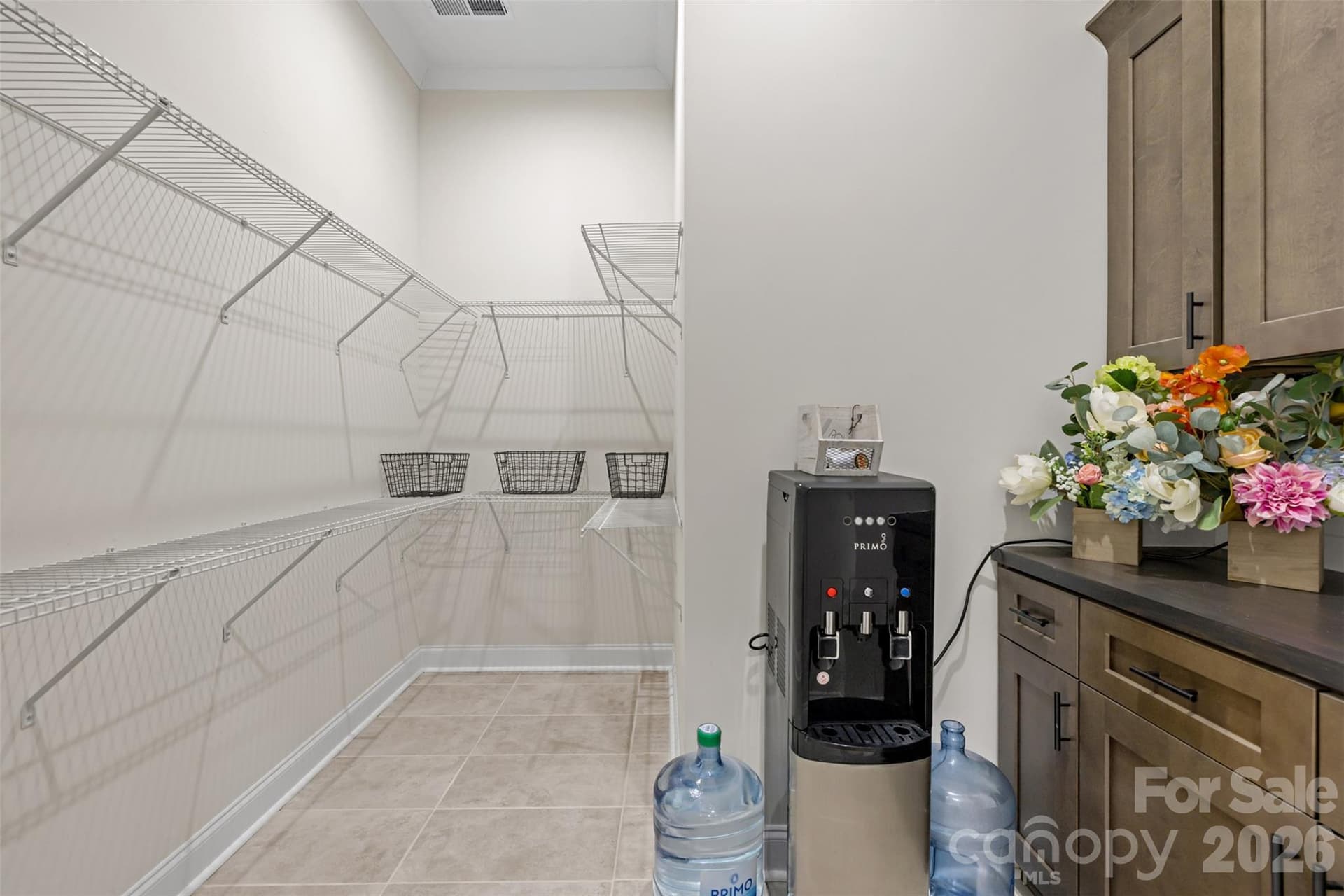 Walk In Pantry Main House - 2137 Overbrook Way, Kershaw