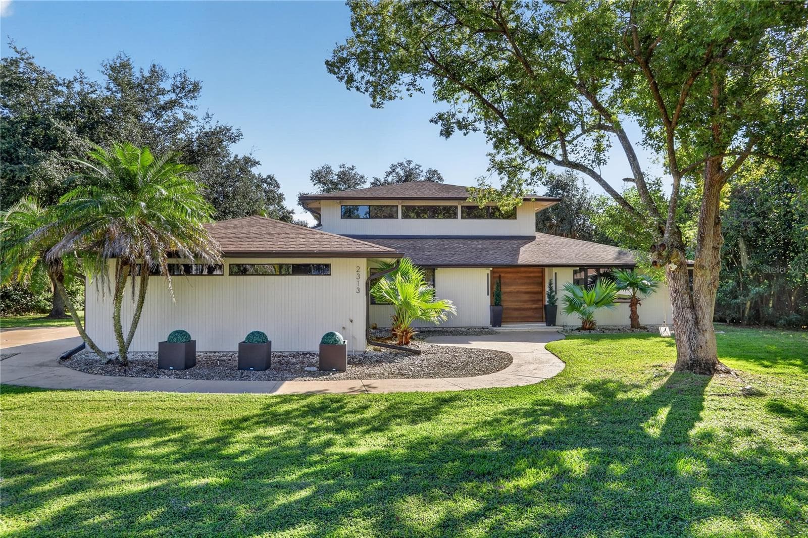 2313 INDIAN MOUND TRL