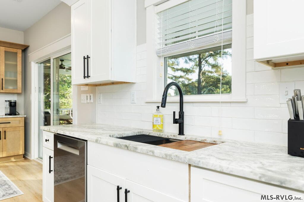 Modular-Off Frame at 100 Cove Manor, Henrico NC 27842, photo 24 of 73
