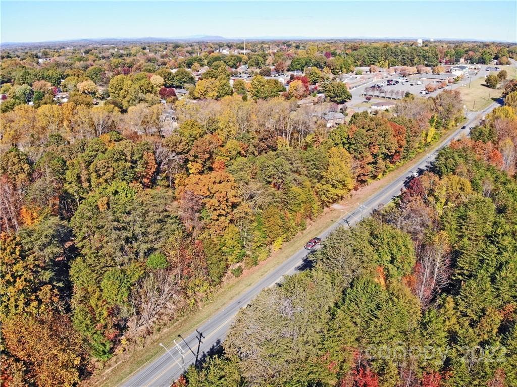 1297 Hwy 150 ByPass