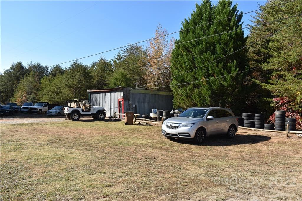 GARAGE LOT 1297 JERRY CRUMP RD. - 1297 Hwy 150 ByPass, Lincolnton