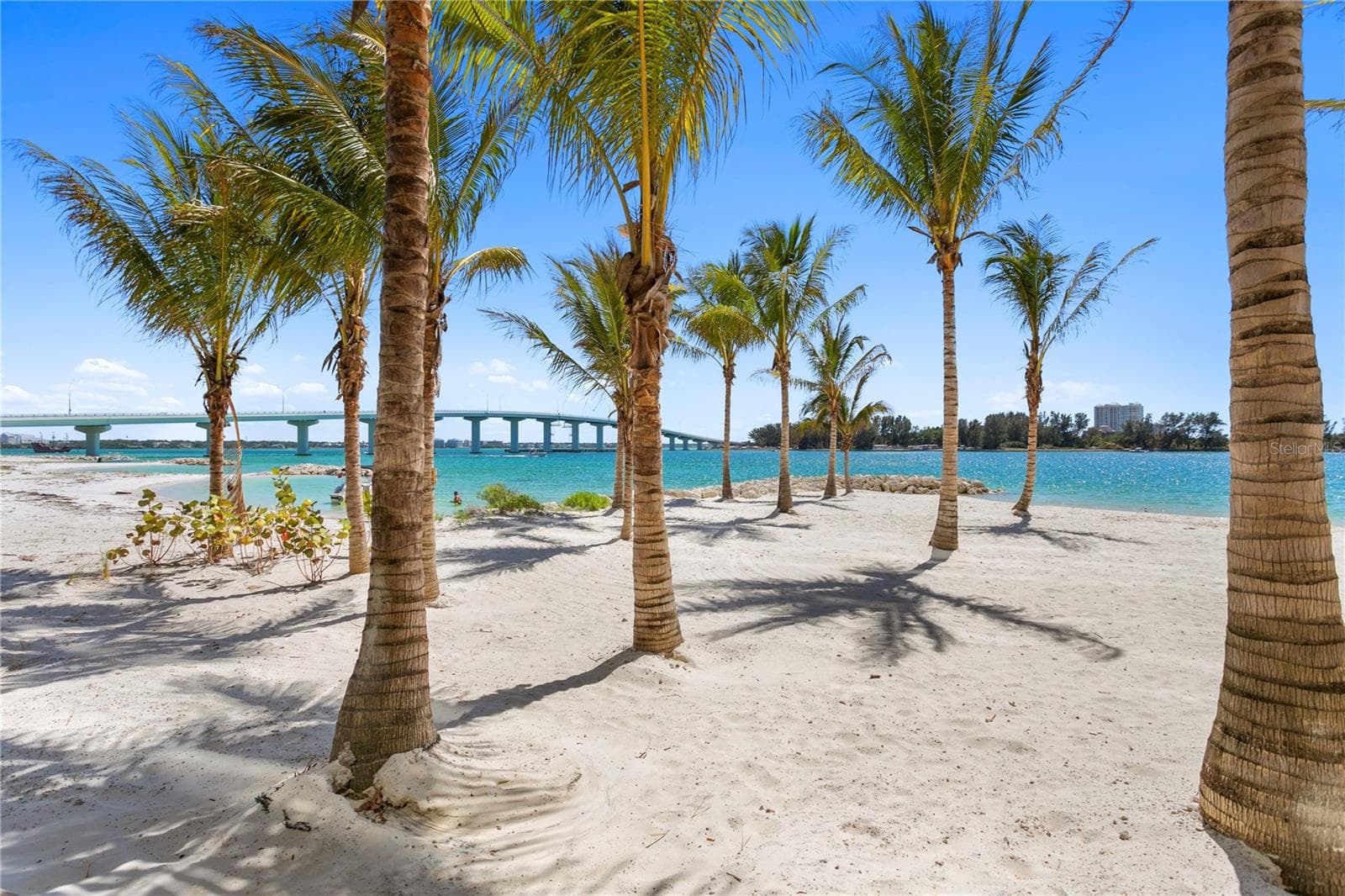 Condo - Hotel at 691 S GULFVIEW BLVD #1011, CLEARWATER BEACH, photo 15 of 61