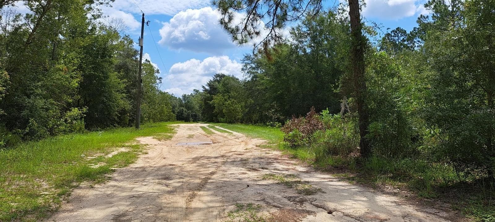 216 HIGHLAND DR