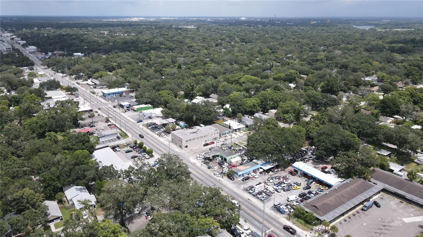 Retail at 7279 N NEBRASKA AVE, TAMPA, photo 4 of 6