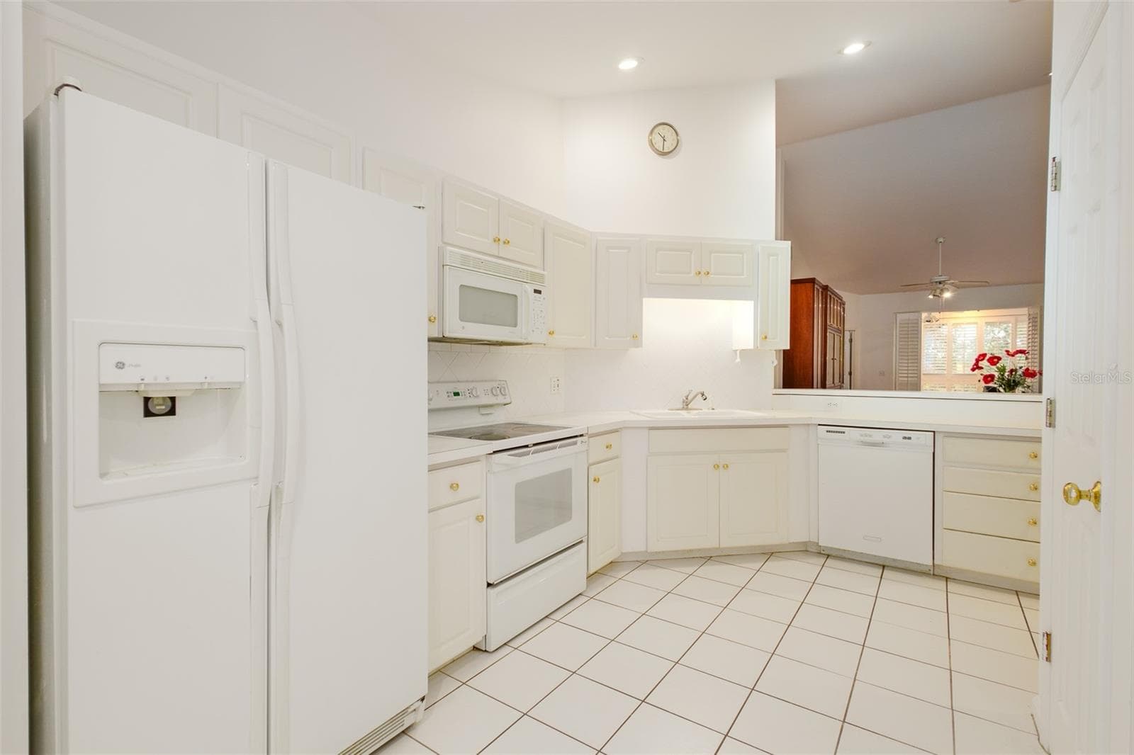 Condominium at 334 ENCLAVE DR #334, LAKELAND, photo 17 of 40