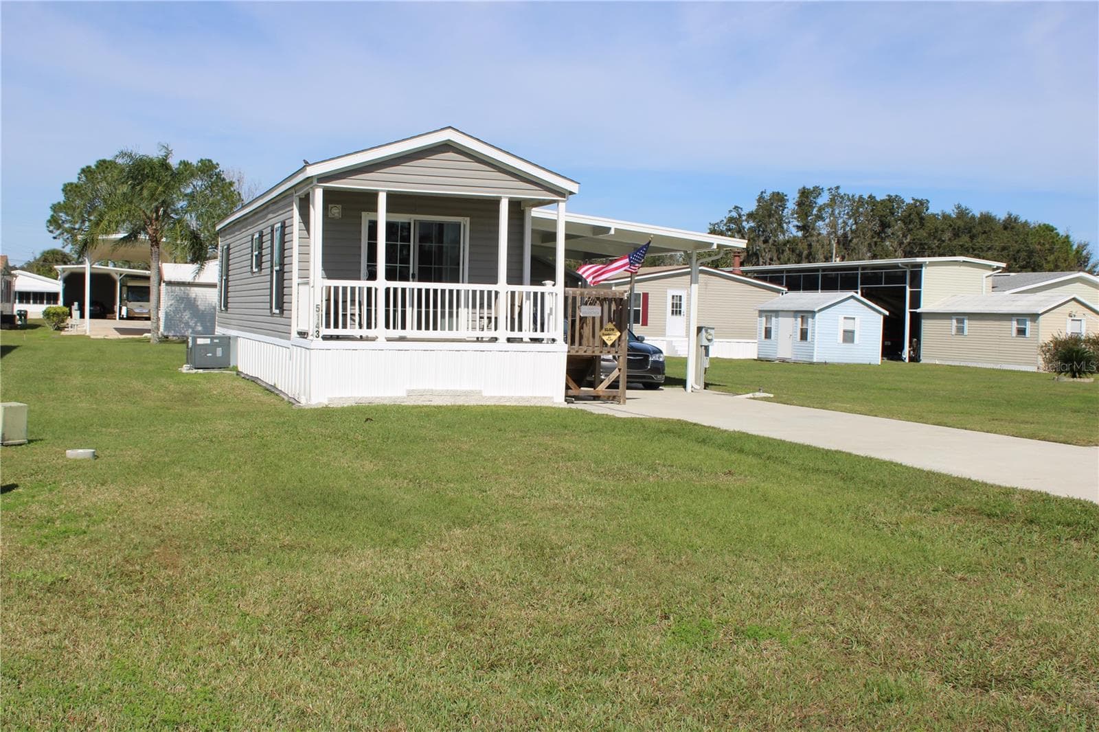 Manufactured Home at 5143 NORTHSHORE DR, POLK CITY, photo 6 of 51