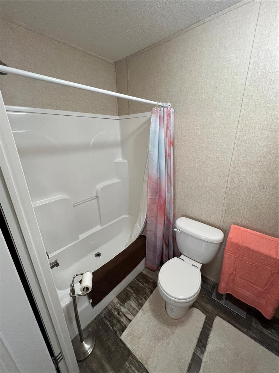 Manufactured Home at 5143 NORTHSHORE DR, POLK CITY, photo 22 of 51